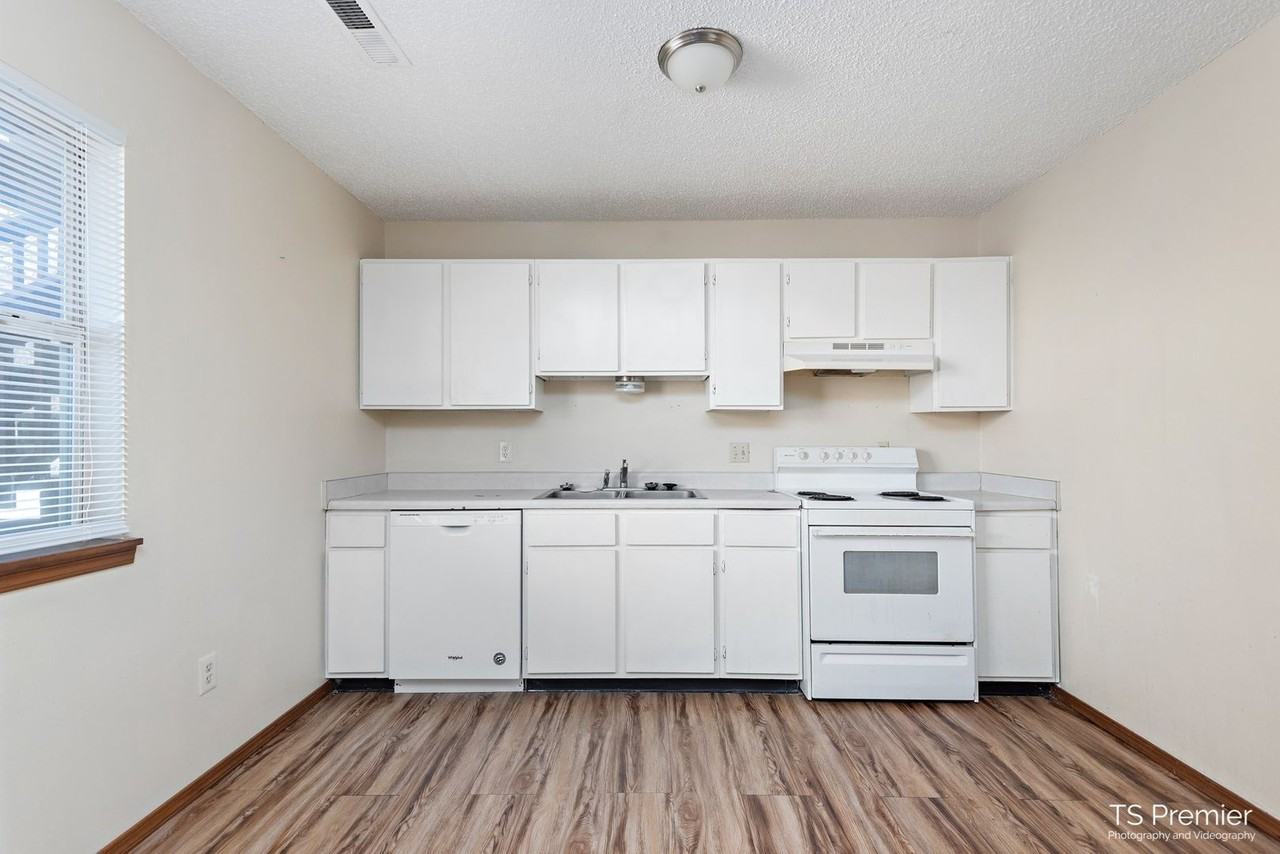 1926 gregg ave - Photo 4 of 6