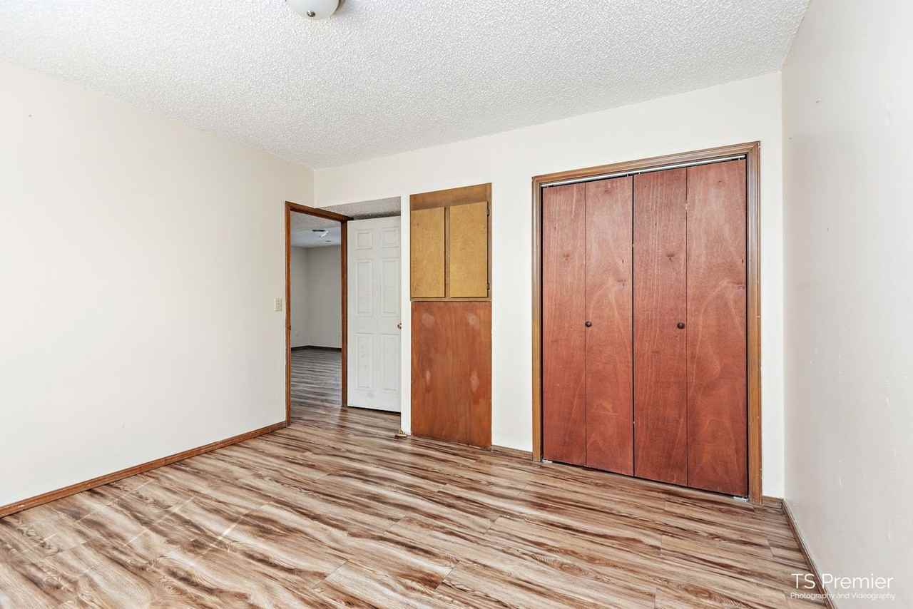 1926 gregg ave - Photo 5 of 6