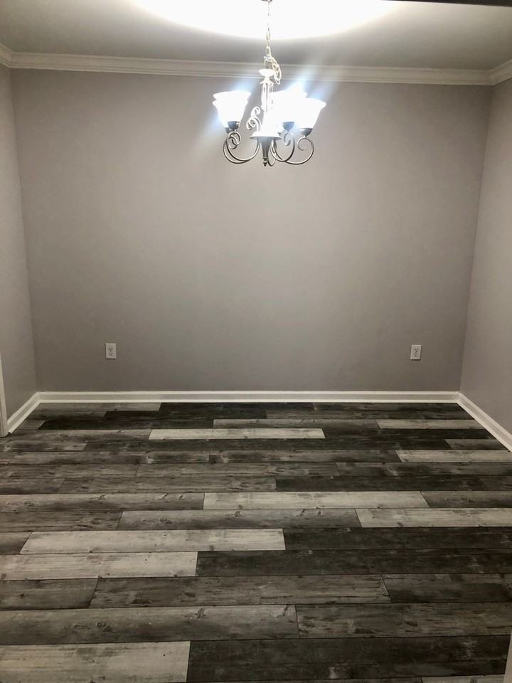 Hickory Trace Dr - Photo 3 of 10