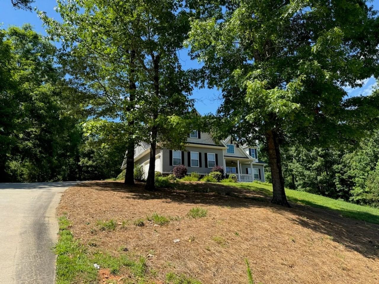 268 Northwoods Dr - Photo 2 of 20