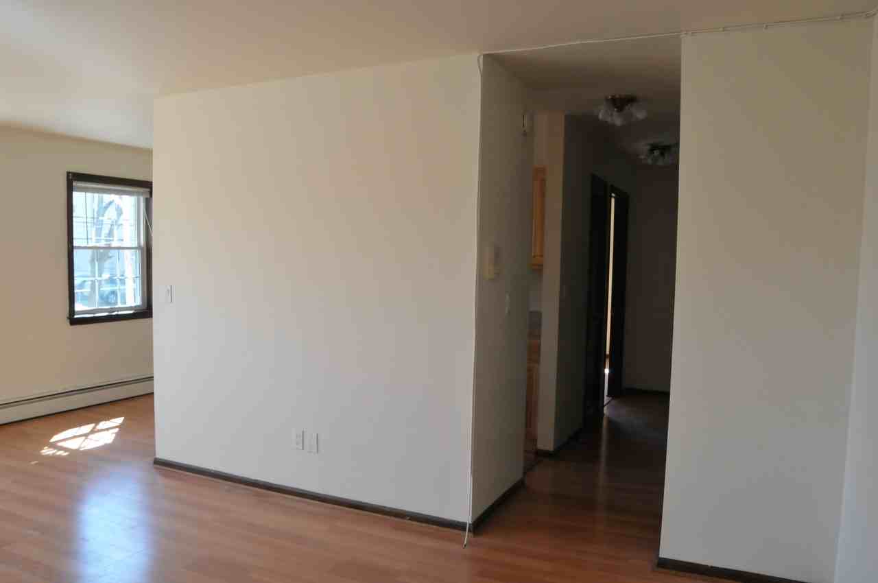 800 Pearl Street - Photo 3 of 7