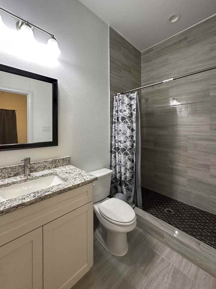 Metropolitan Ave - Photo 5 of 9