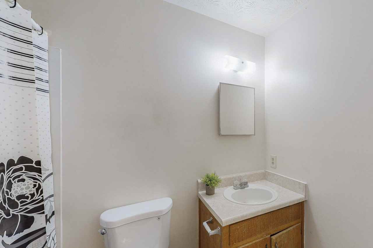 Oxford Dr - Photo 5 of 12