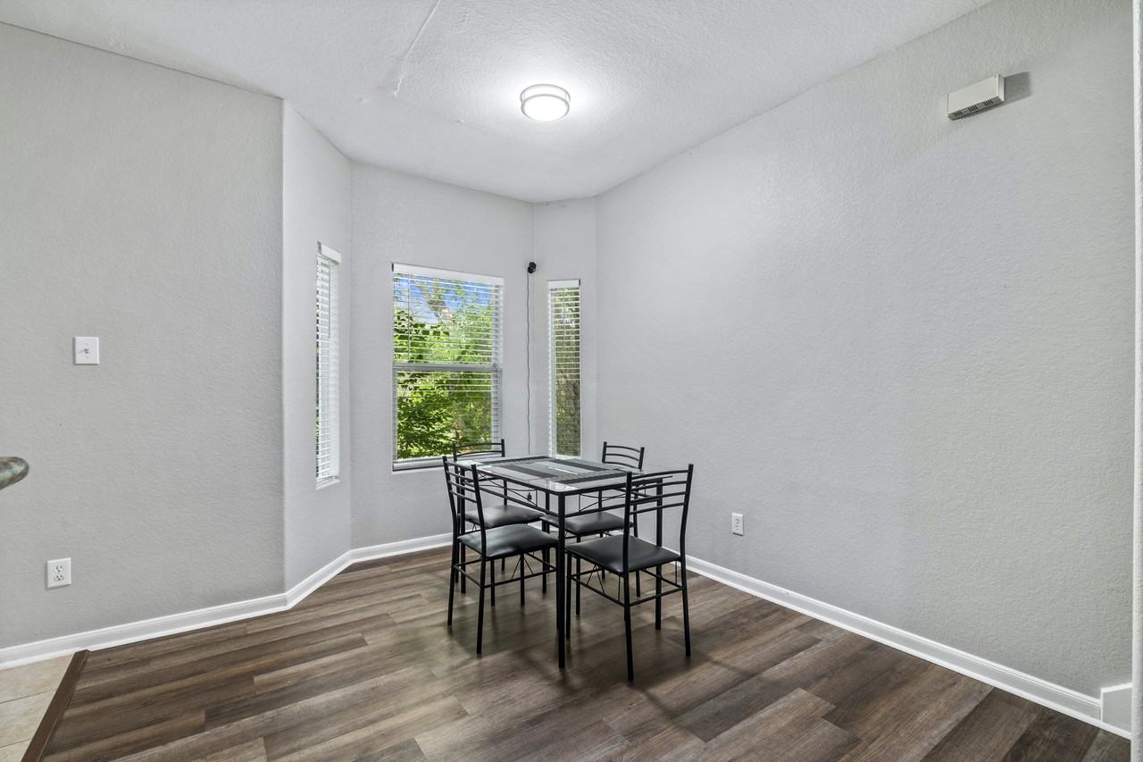 Nathans Park Pl - Photo 5 of 12