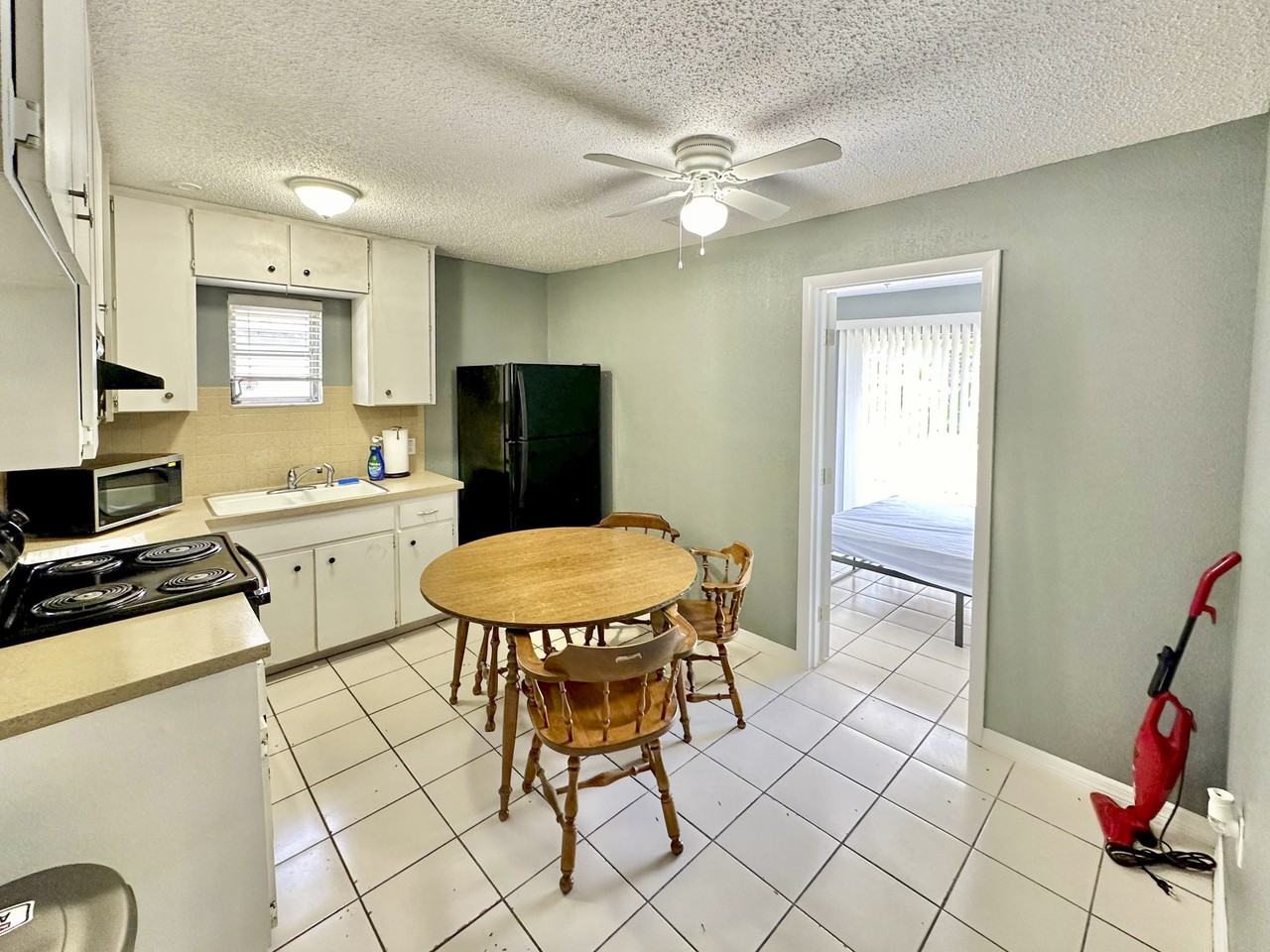 Sun Glo Ave - Photo 4 of 7