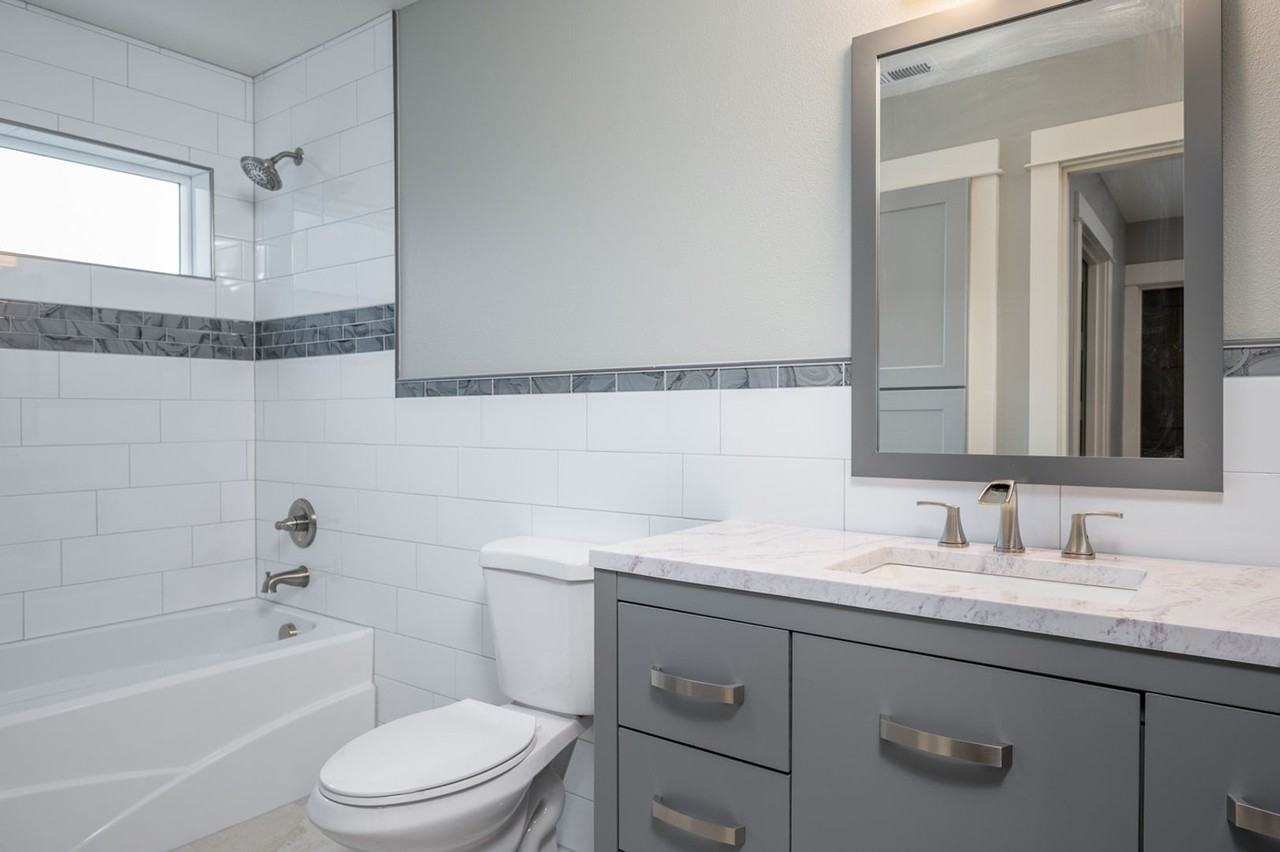 Cherry Park Luxury Townhomes - Photo 5 of 27