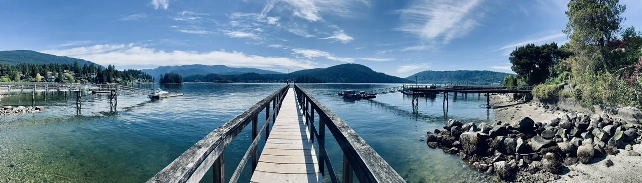 810 Beachview Drive - Photo 3 of 20