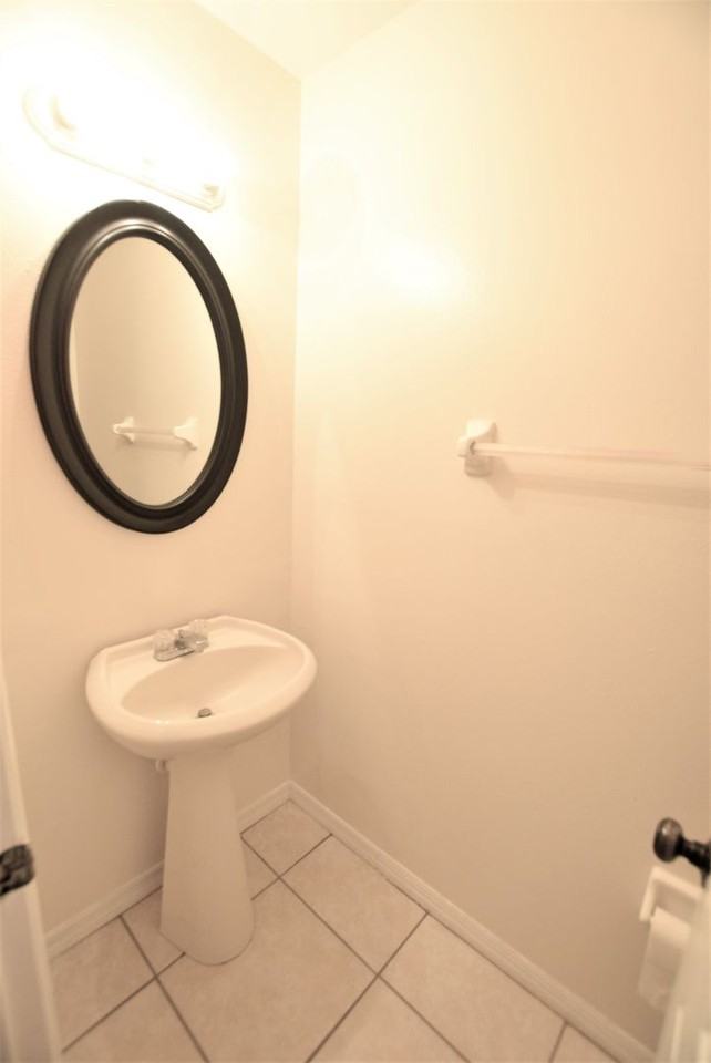 5514 Decatur St - Photo 4 of 13