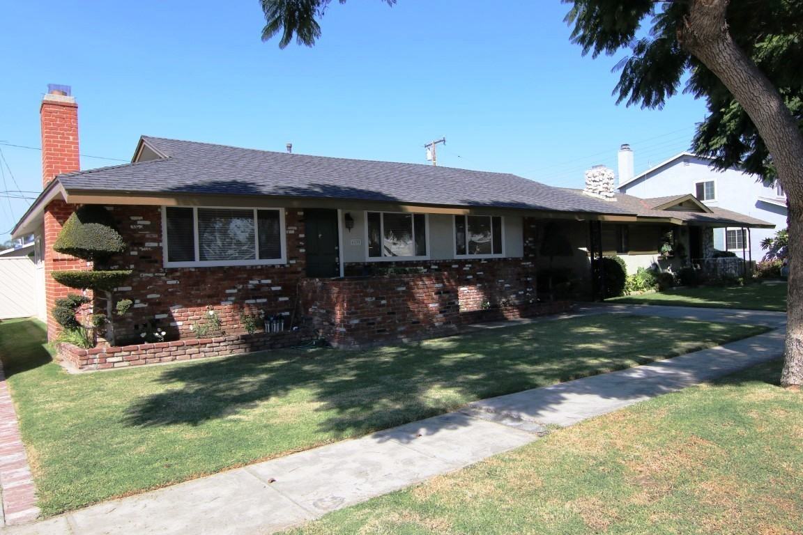 6139 Faculty Ave - Photo 2 of 22