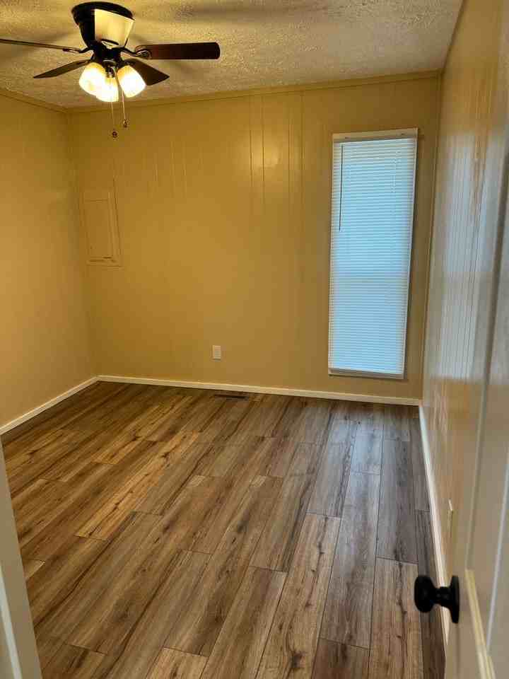 Town Colony - Photo 6 of 7