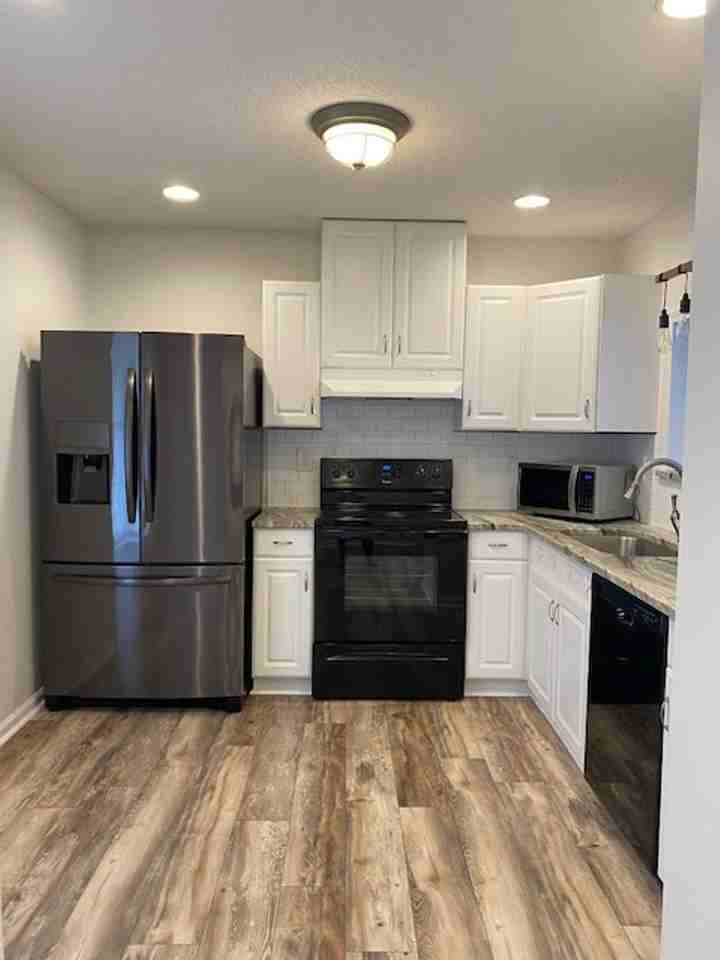 18740 E Hammond St - Photo 3 of 6