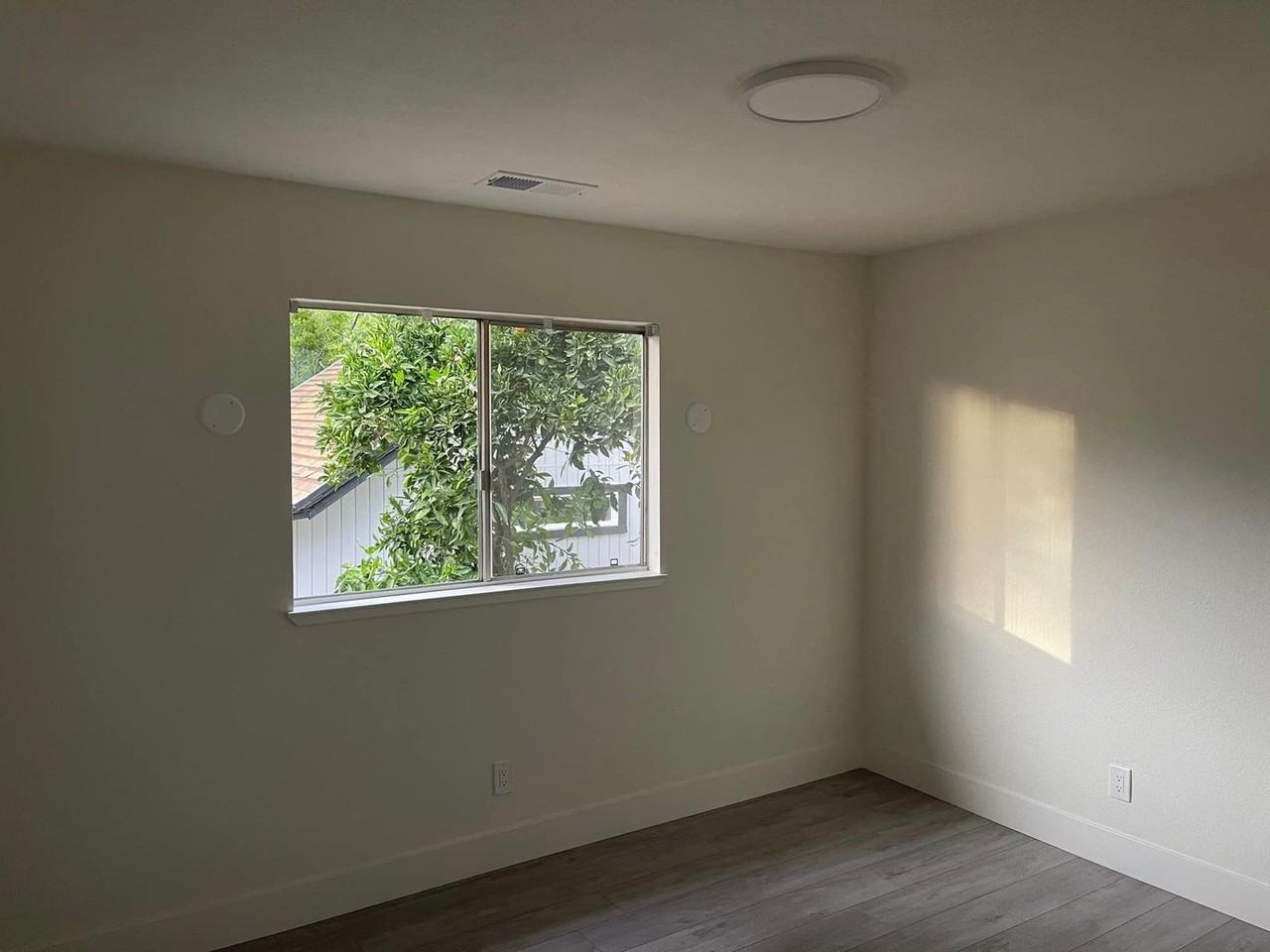 7547 Sycamore Dr - Photo 6 of 8