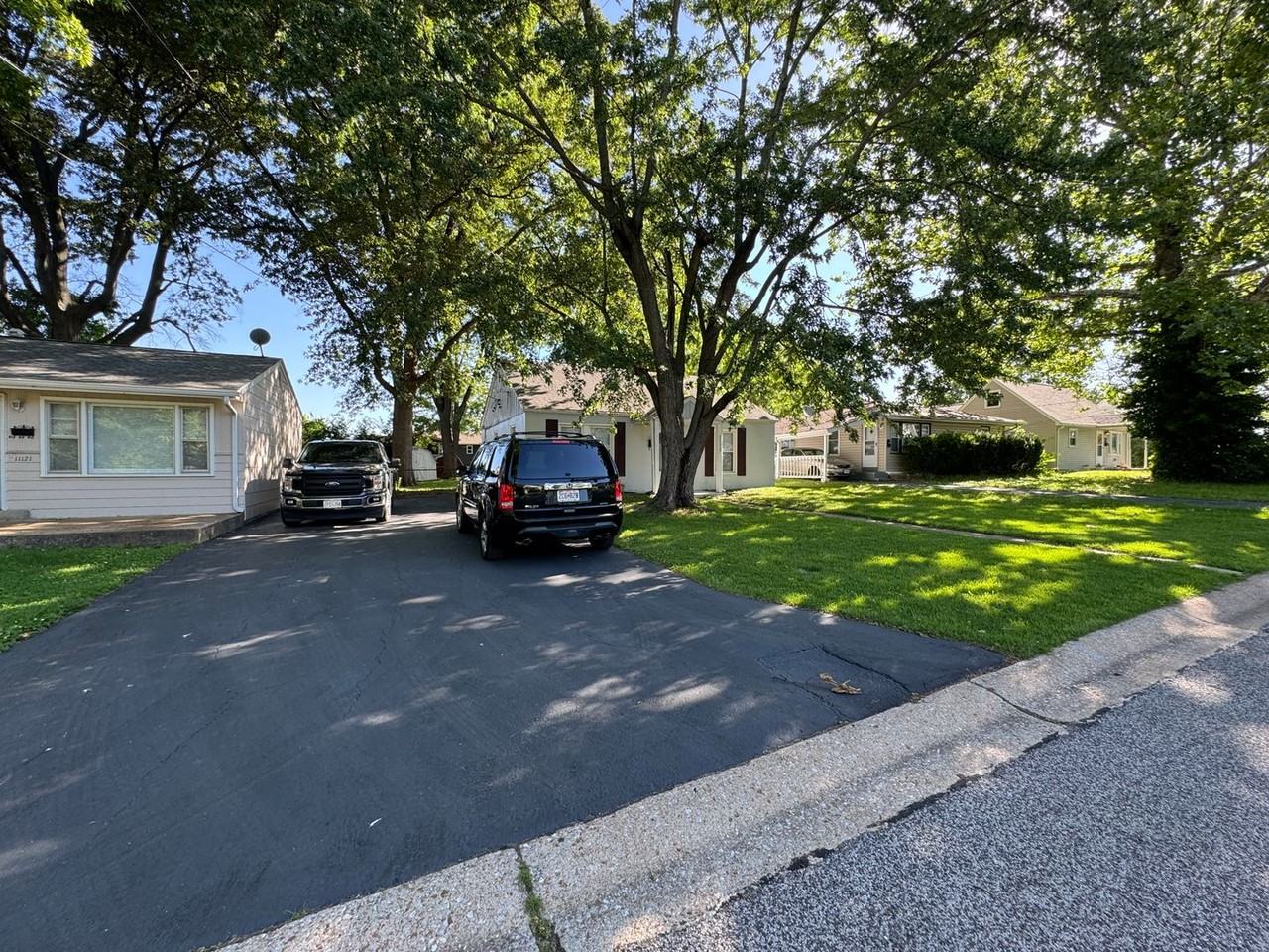 11117 Florence Ave - Photo 2 of 11