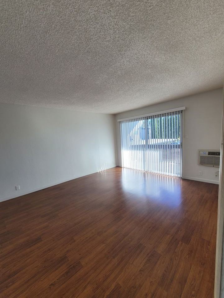 1591 Ellis St - Photo 6 of 12