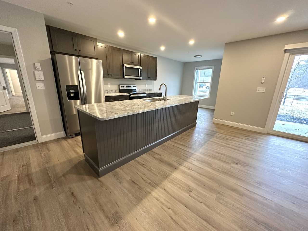 2 - 4 Diane Way - 113 #113 - Photo 4 of 11