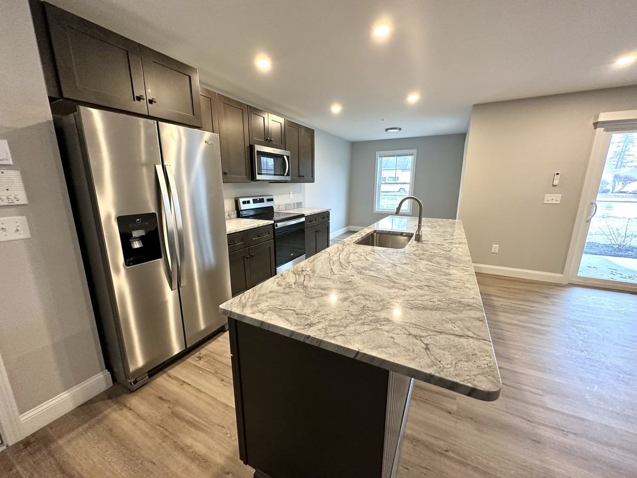 2 - 4 Diane Way - 116 #116 - Photo 3 of 21