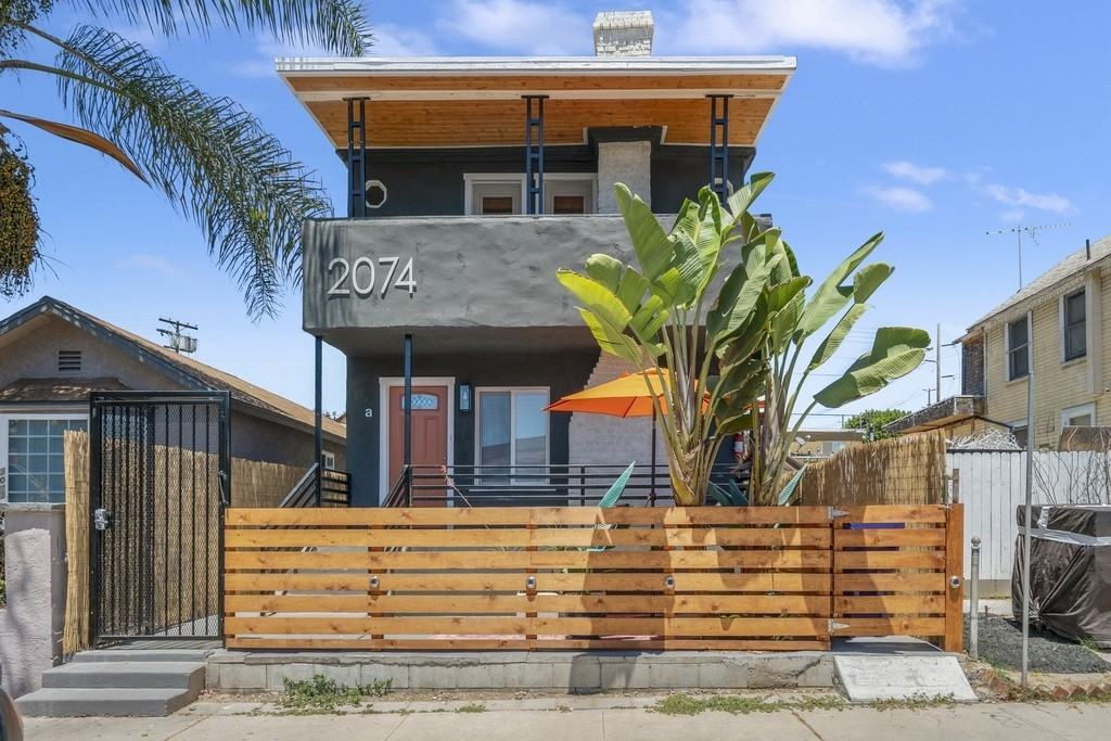 2074 Newton Ave #B - Photo 4 of 22