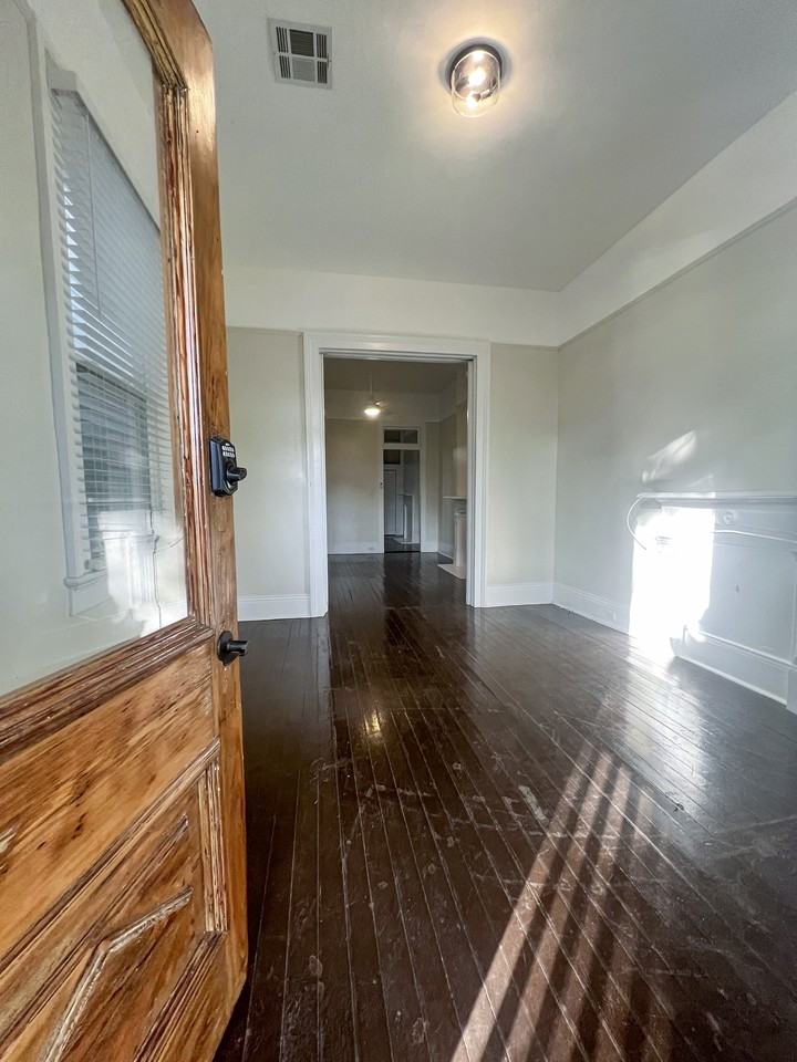 3625 Banks St #NA - Photo 3 of 12