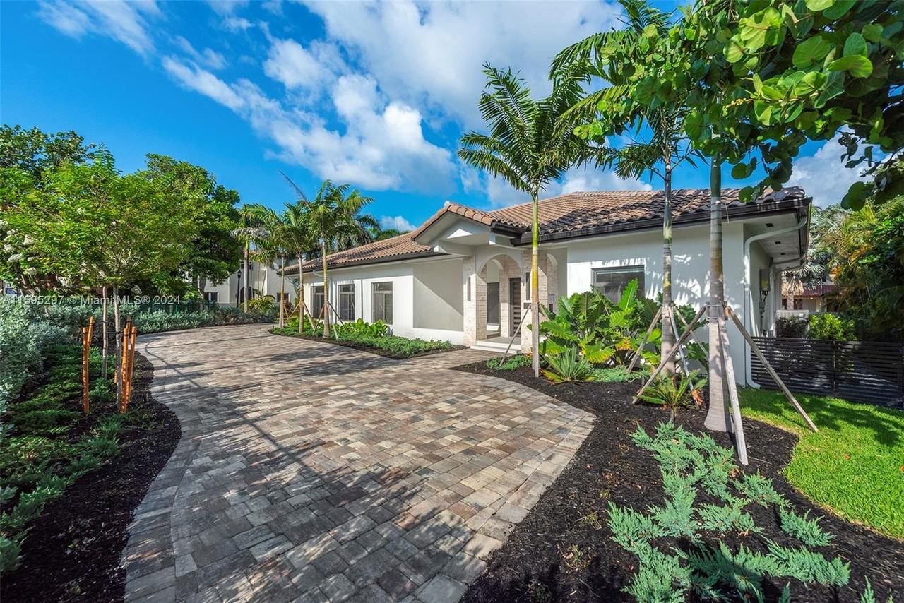 300 Ocean Blvd #NA - Photo 3 of 35