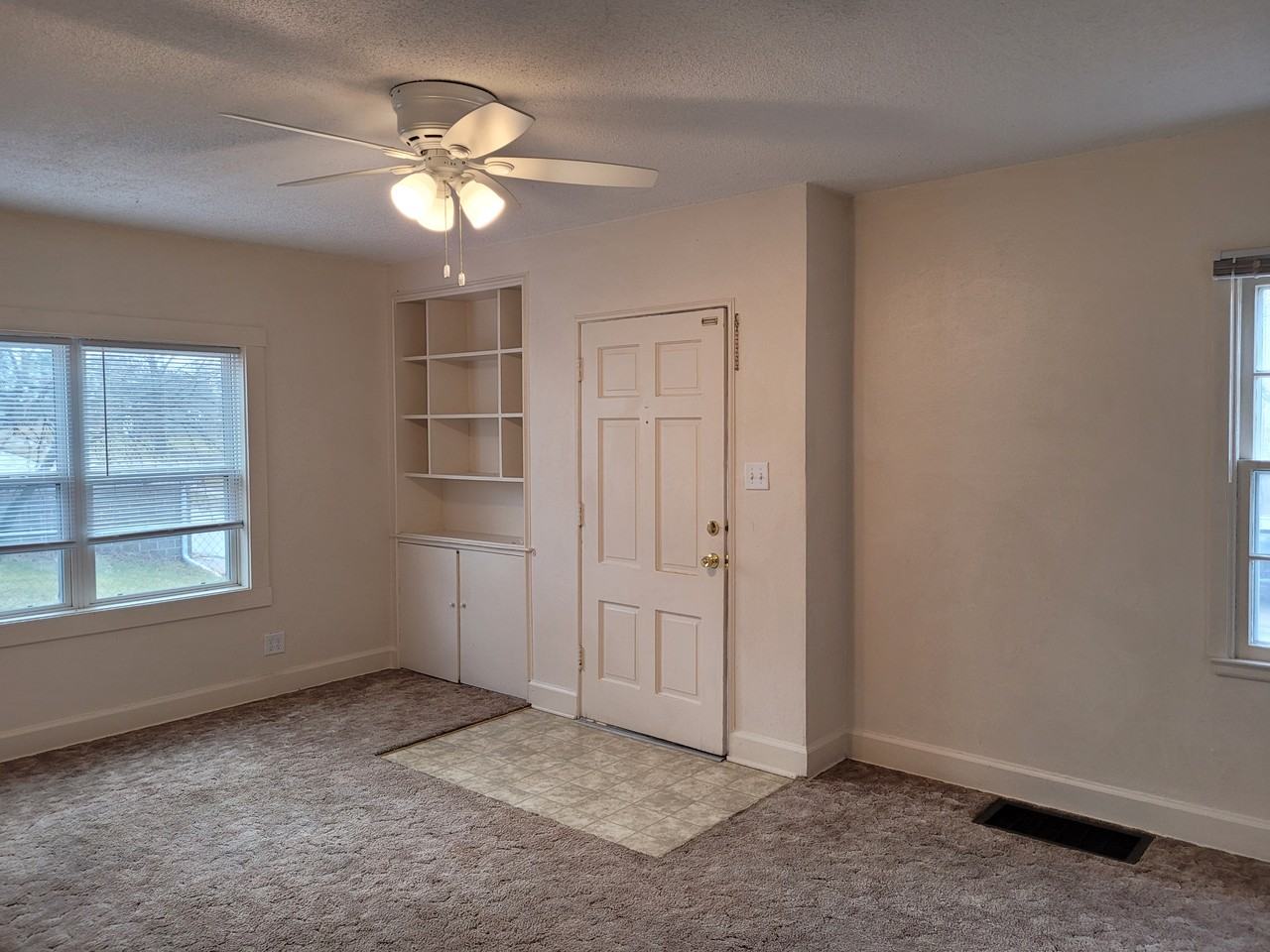 530 W 10th St N #NA - Photo 3 of 12