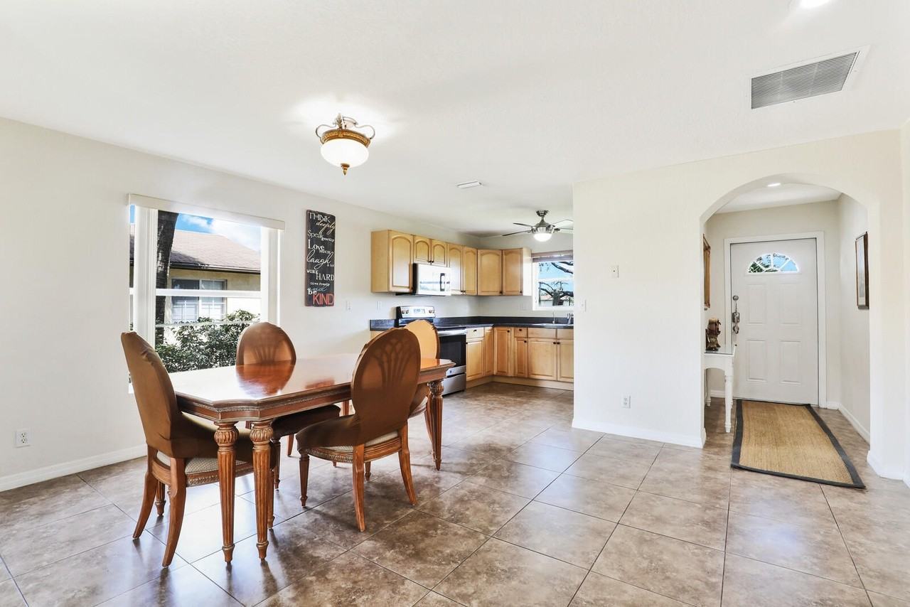 1519 W 17th St #NA - Photo 3 of 33