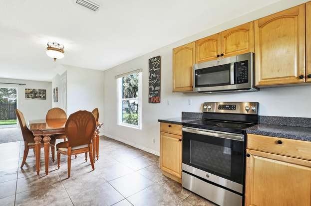 1519 W 17th St #NA - Photo 4 of 33