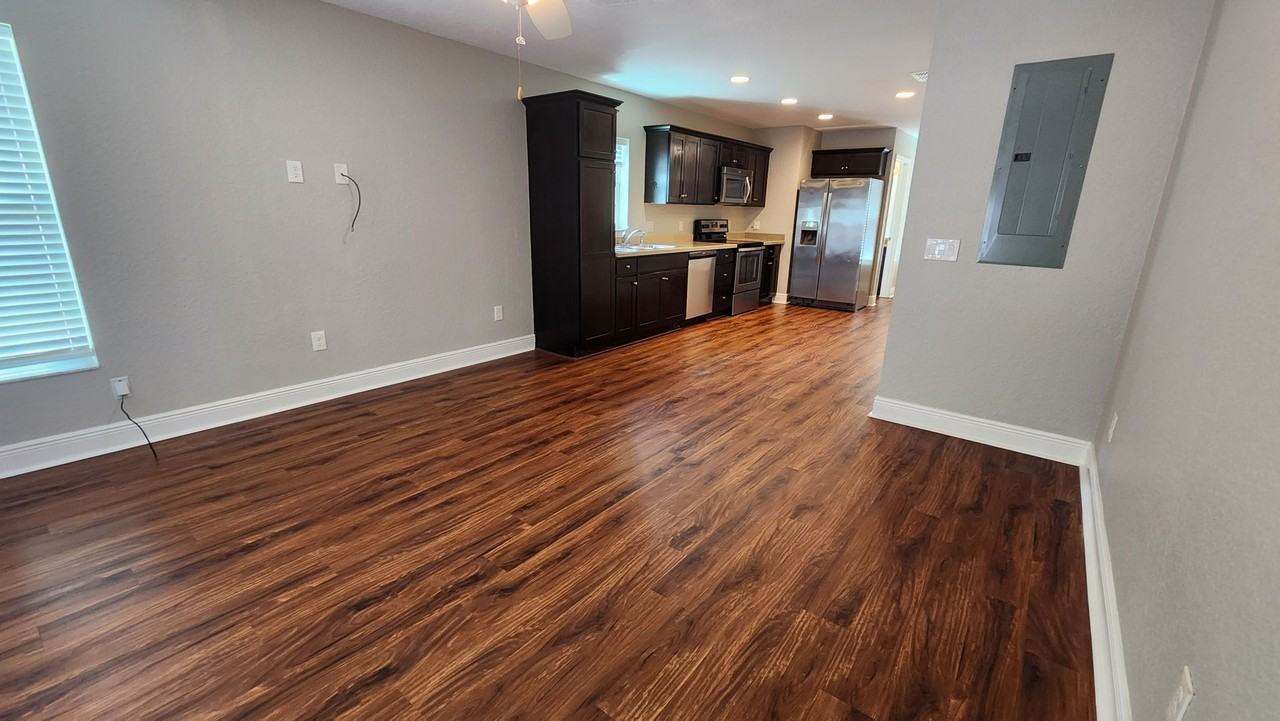 5127 Se 103rd Ln - Photo 3 of 10