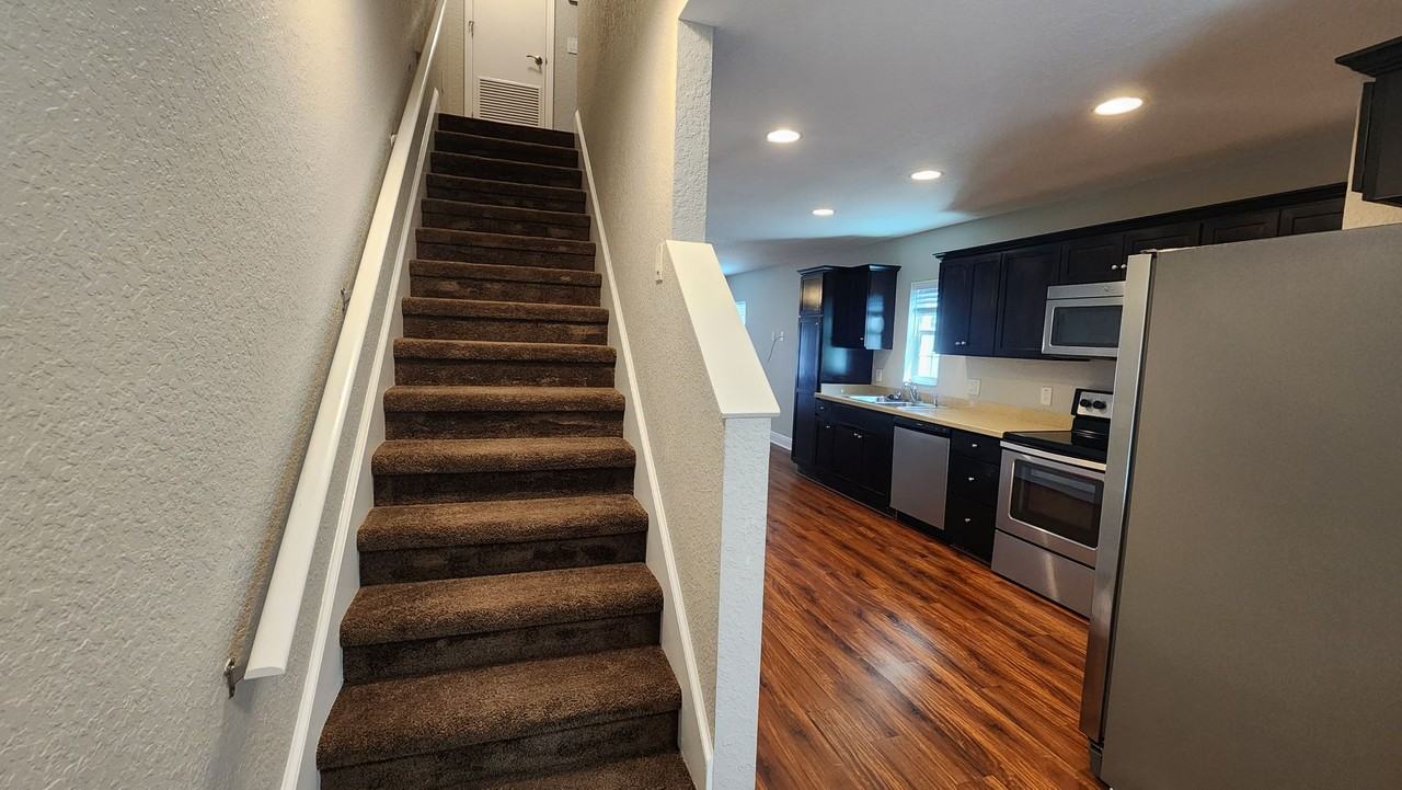 5127 Se 103rd Ln - Photo 5 of 10