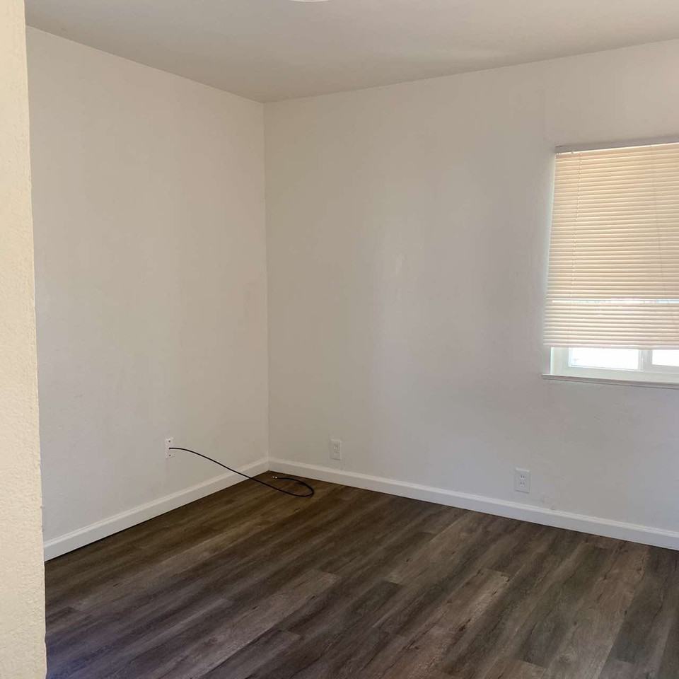 1036 Neal Rd #1 - Photo 6 of 12