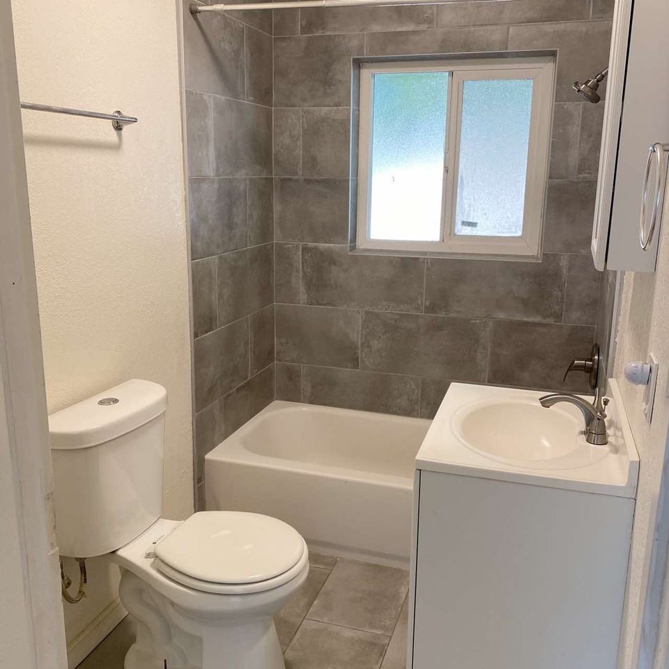 1036 Neal Rd #1 - Photo 4 of 12