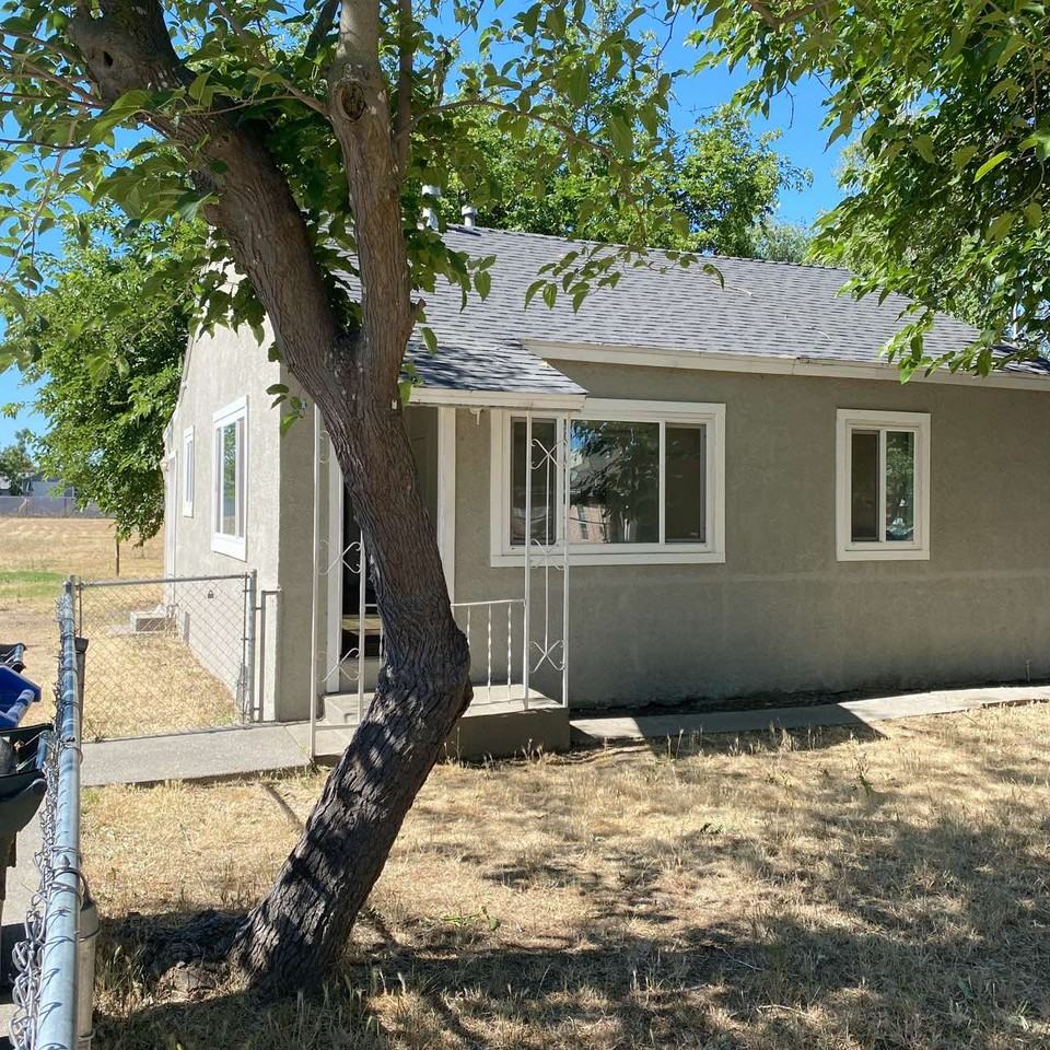 1036 Neal Rd #1 - Photo 7 of 12