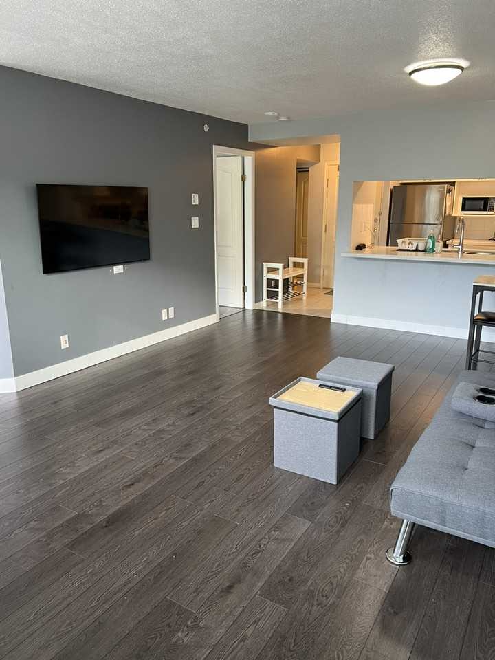 5860 Dover Cres - Photo 2 of 9