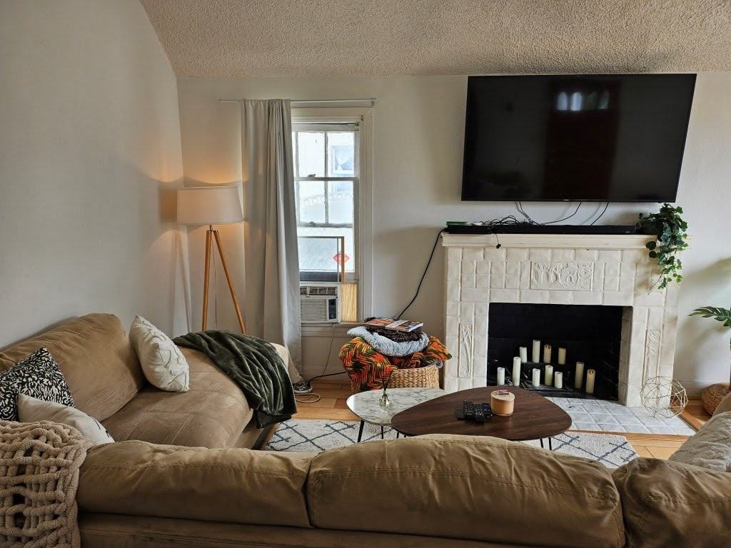 2031 South Curson Avenue - Photo 6 of 30