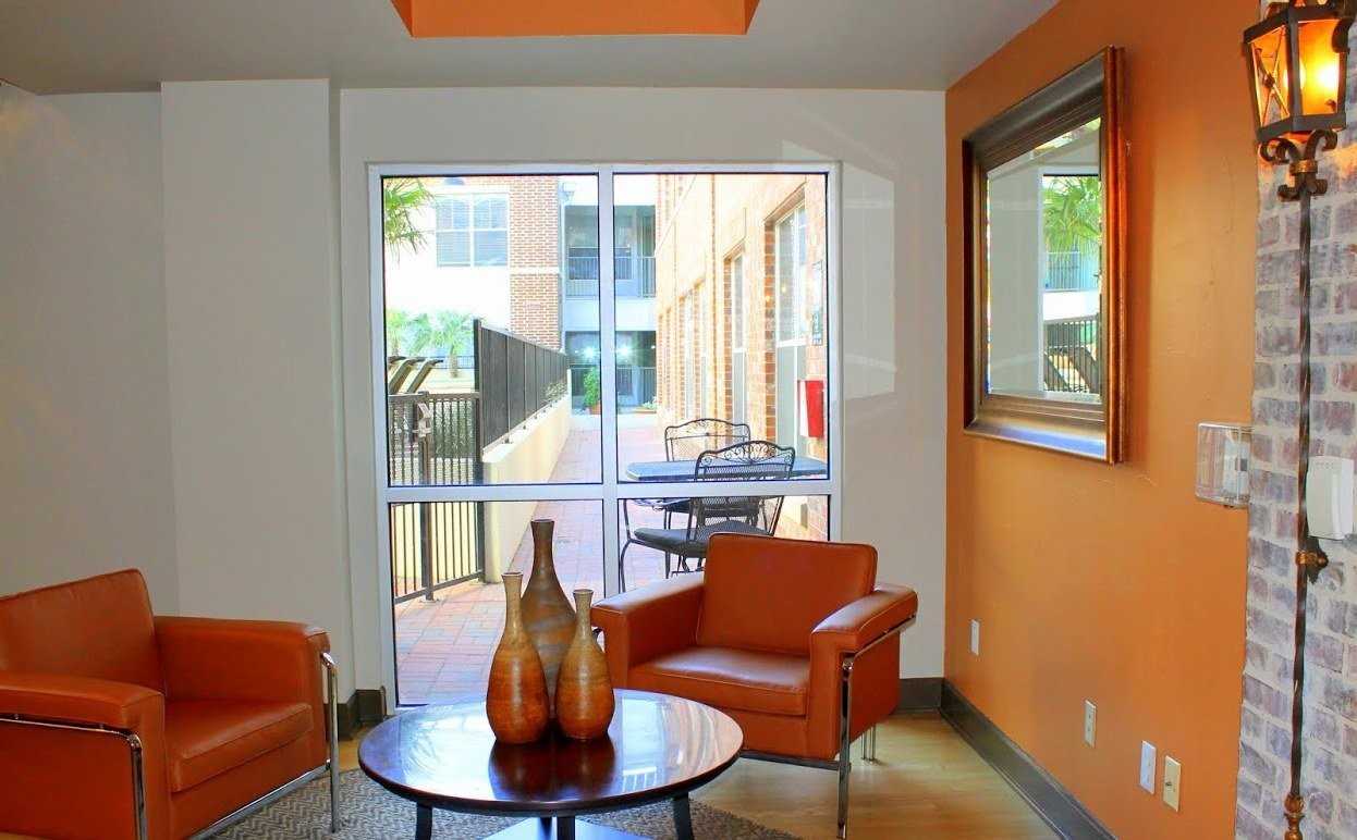 1002 Ross Ave #2007-2 - Photo 4 of 10