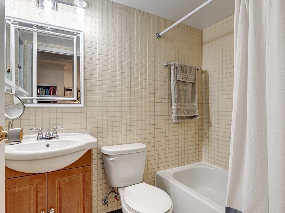 7931 Roanoke Run #3402-2 - Photo 4 of 4