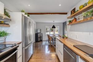 featured image of 6101 Woodlake Pkwy #3005C