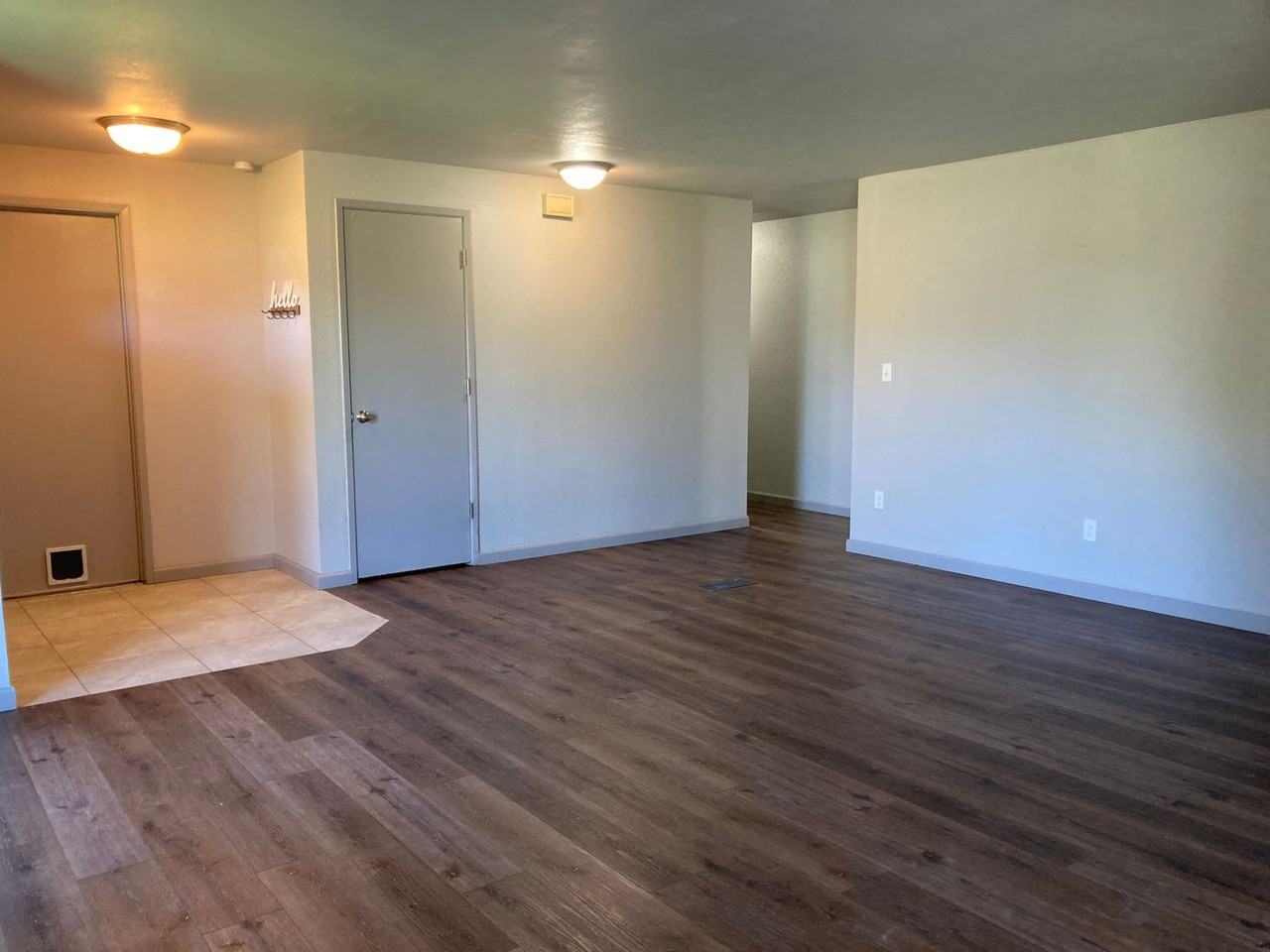 1309 Woodbury St - Photo 5 of 29
