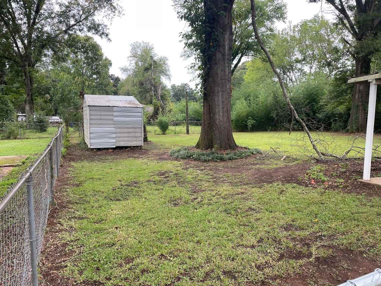 113 Warwick Dr - Photo 2 of 26