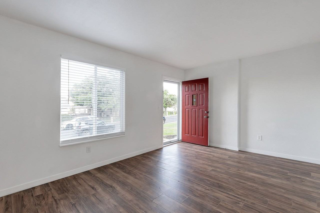 5293 Wyandot St - Photo 4 of 13