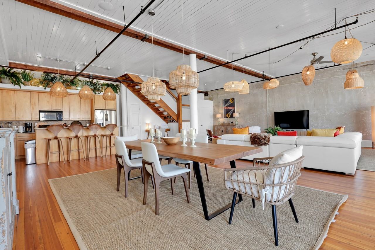 301 W Broughton St #4A - Photo 6 of 20