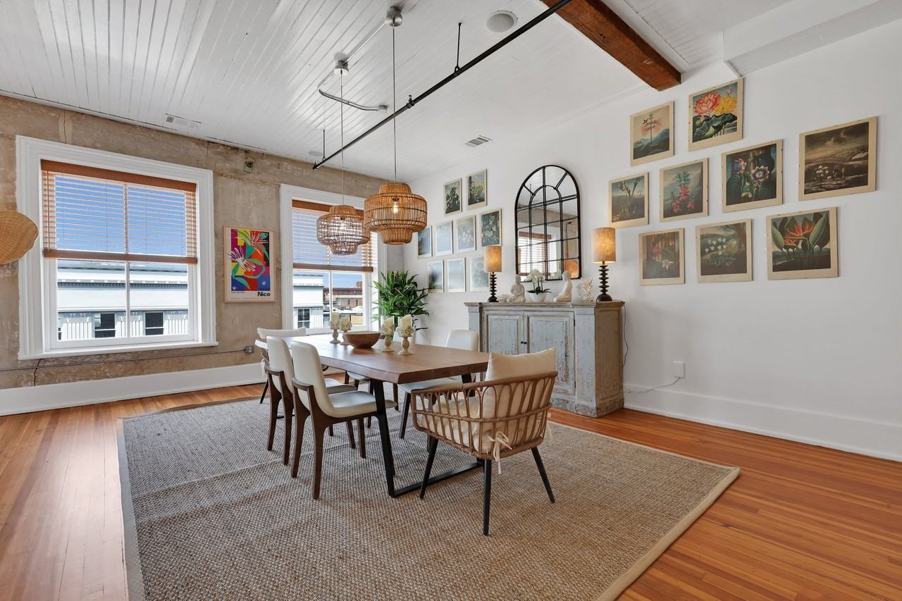 301 W Broughton St #4A - Photo 7 of 20