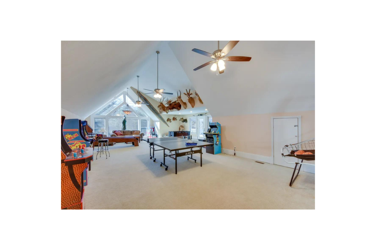 389 Self Mtn E #NA - Photo 3 of 38