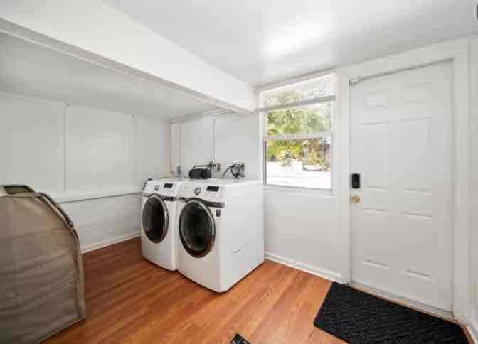 625 Selkirk St - Photo 6 of 16