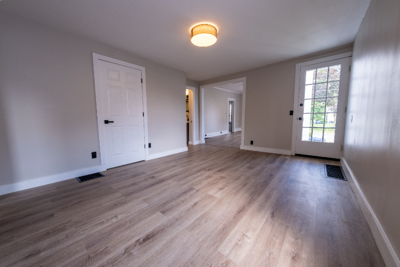 131 Bristol St - Photo 3 of 16