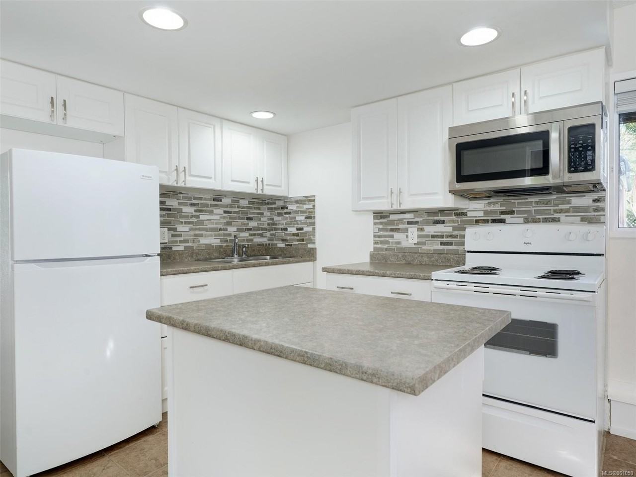 2359 Church Road - Photo 3 of 19