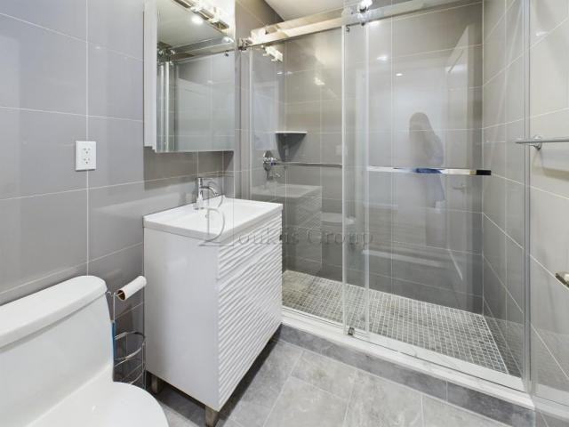 3088 21st St - Photo 5 of 5