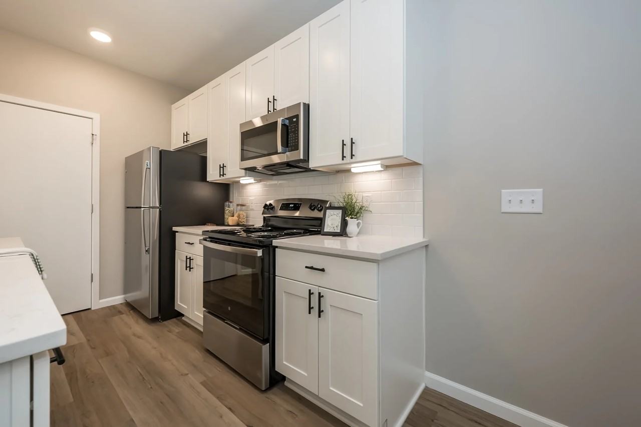 10909 Olive Blvd - Photo 3 of 28