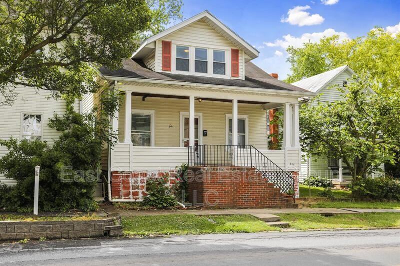 208 N Mary St - Photo 2 of 45