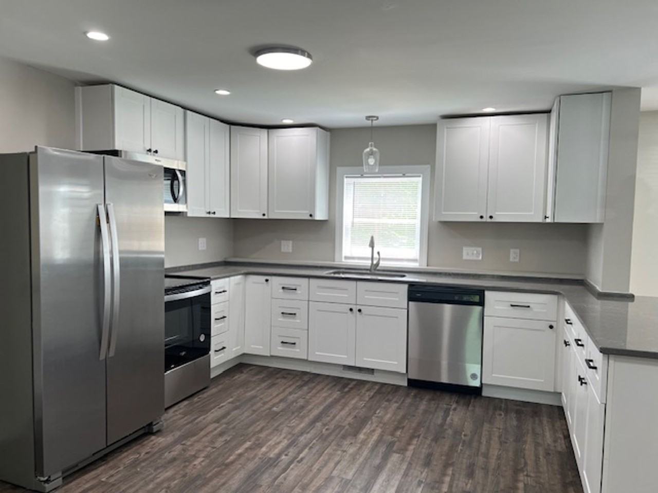 101 N Randolph St - Photo 2 of 34