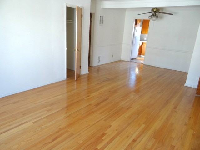 108 N Hayworth Ave - Photo 4 of 14